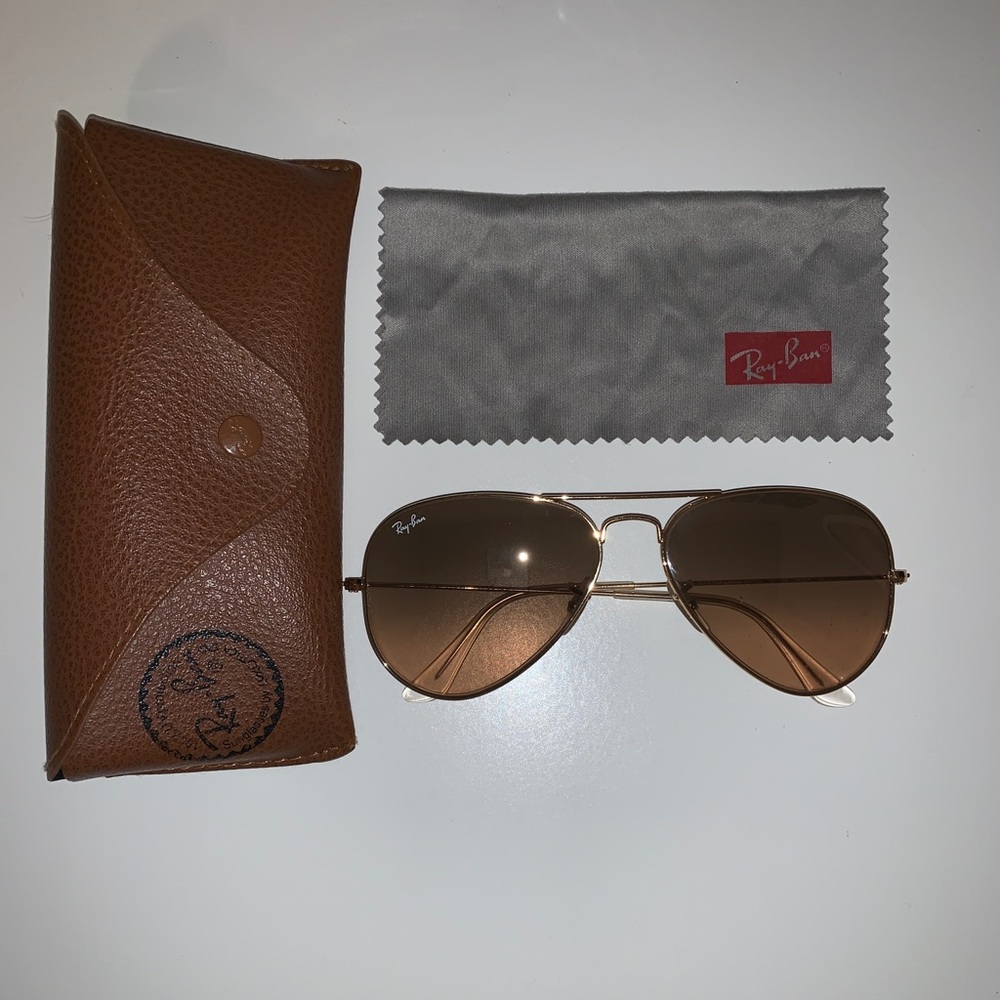 Women’s Ray Ban Aviator sunglasses